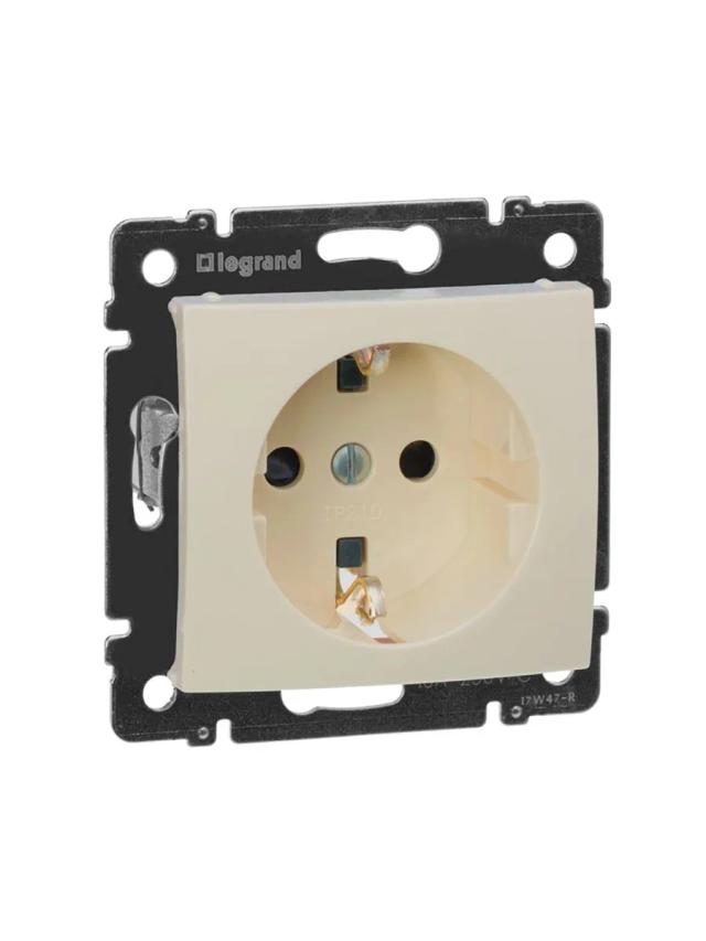 Розетка с защитными шторками 10/16А IP20 Legrand 774122 слоновая кость
