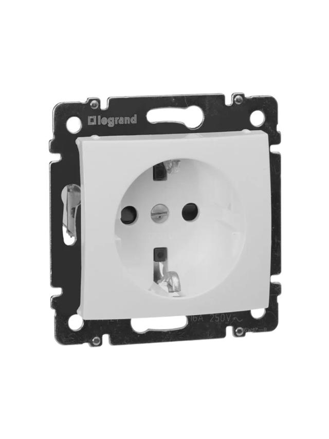 Розетка с защитными шторками 10/16А IP21 Legrand 774421 белый