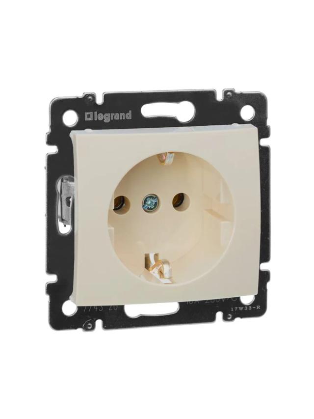 Розетка 16А IP20 Legrand 774320 слоновая кость