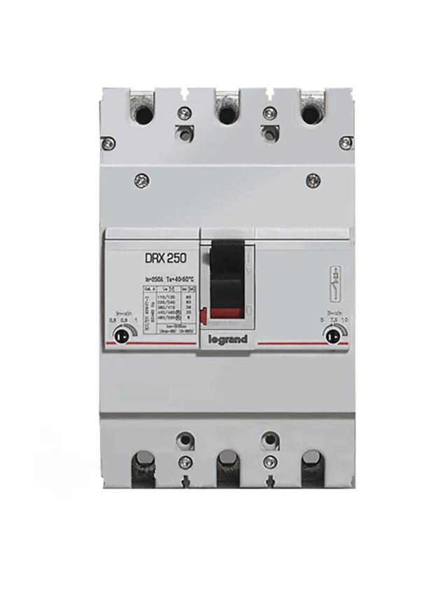 Автоматический выключатель DRX250 F 36кА 160А Legrand 667397