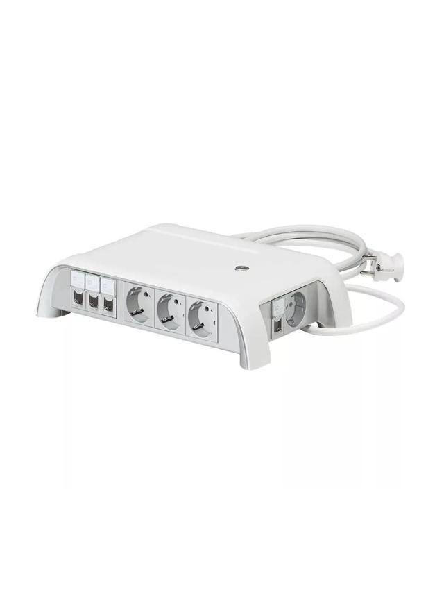 Розеточный блок Legrand 653575 белый
