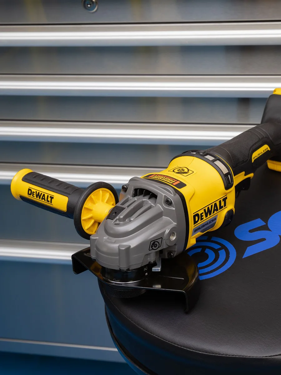 Болгарка (УШМ) 125мм DeWalt DCG414N-XJ